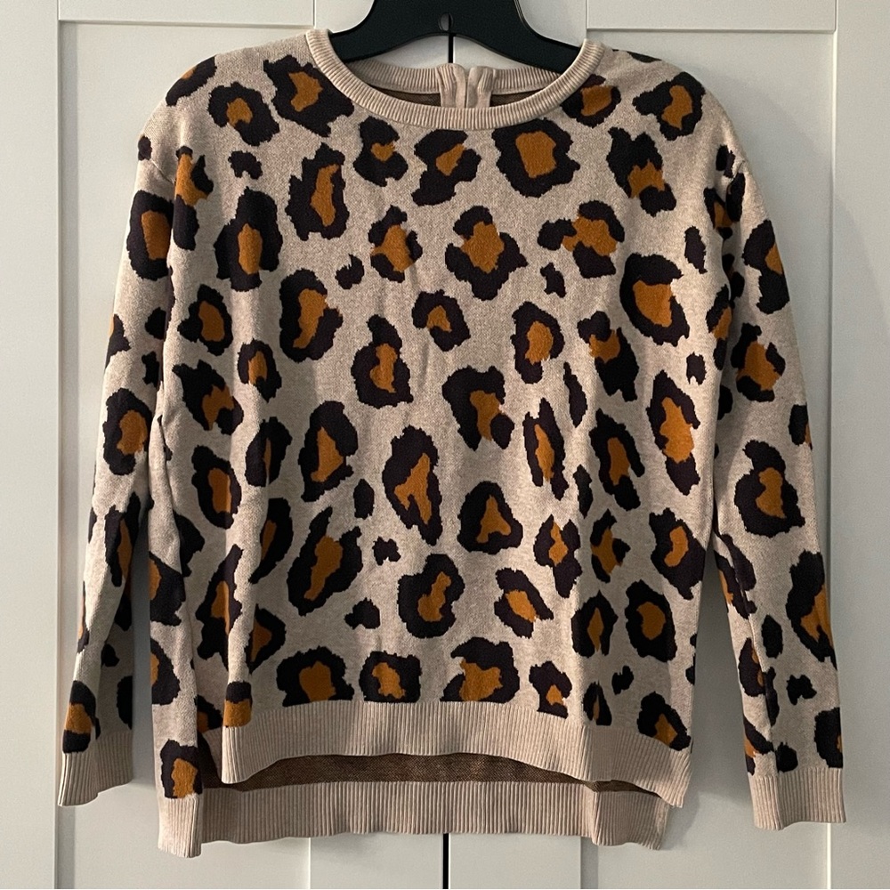 Women H&M Leopard Print Crew Neck Sweater Long Sleeve